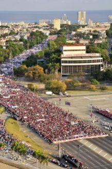 primero-de-mayo-desfile-plaza-de-la-revolucion-1-580x874
